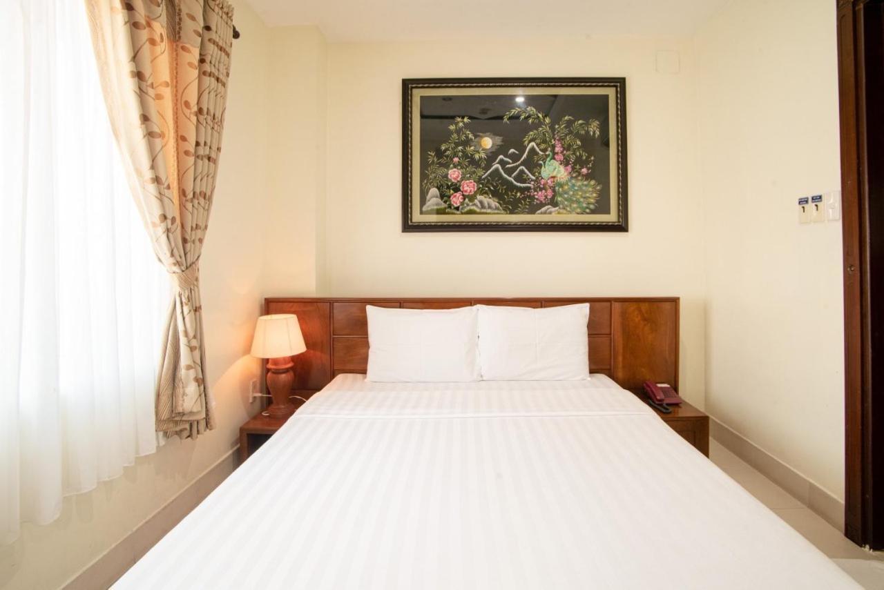 Binh Hung Hotel Хошимин Экстерьер фото