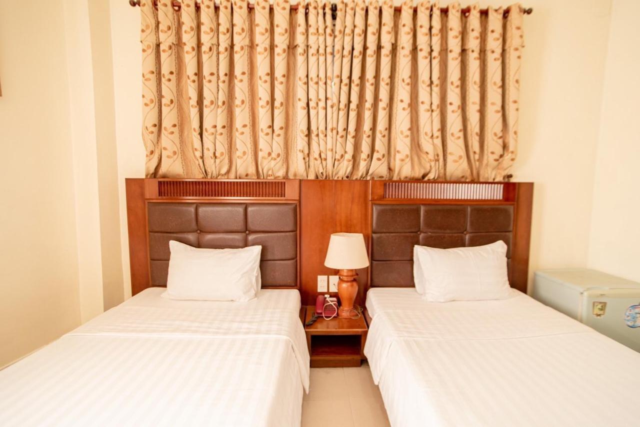 Binh Hung Hotel Хошимин Экстерьер фото