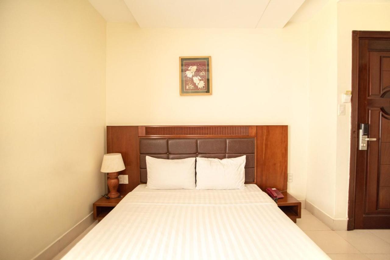 Binh Hung Hotel Хошимин Экстерьер фото
