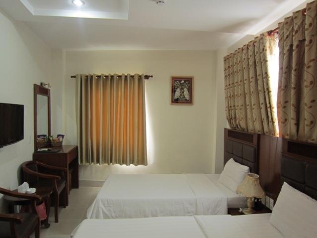 Binh Hung Hotel Хошимин Экстерьер фото